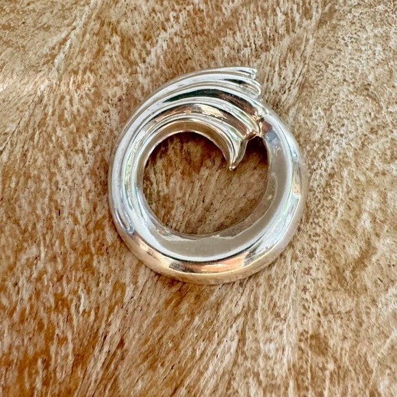 Jewelry - Sterling Silver Wave Pin / Pendant - taxco mexico ocean organic circle large